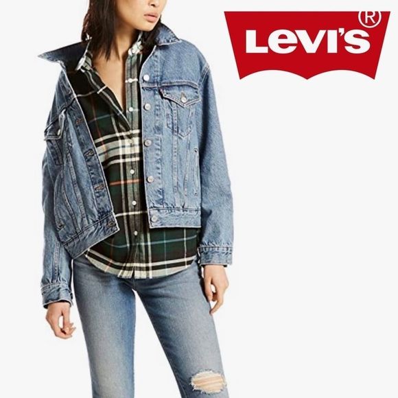 Levi's Jackets & Blazers - NWT Levi's Ex-Boyfriend Trucker Jean Jacket